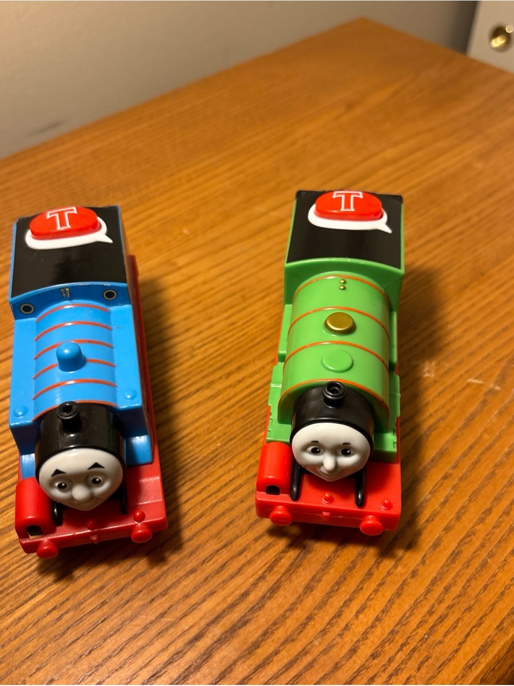 Thomas & Friends Blue and Green Train talking and push button to go works great